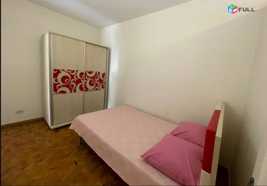 LA10545 Վարձով 3 սենյականոց բնակարան  Սարյանի փողոցում