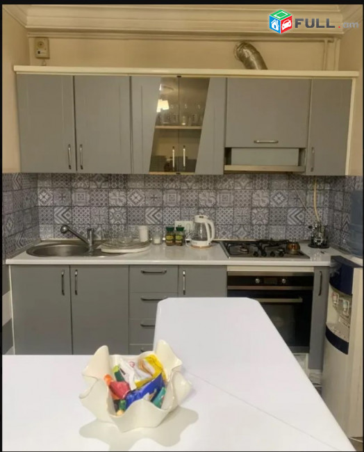 LA10553 Վարձով  3 սենյականոց բնակարան  Բաղրամյան 2 րդ փակուղի