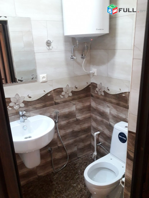 LA10584 Օրավարձով 2 սենյականոց Մեկ հարկանի քարե տուն Սարմենի փողոցում կենտրոնում