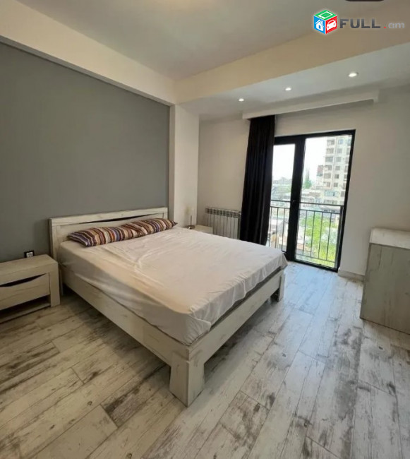 LA10585 Վարձով 3 սենյականոց բնակարան Վահագն Դավթյանի փողոց , նորակառույց շենքում 