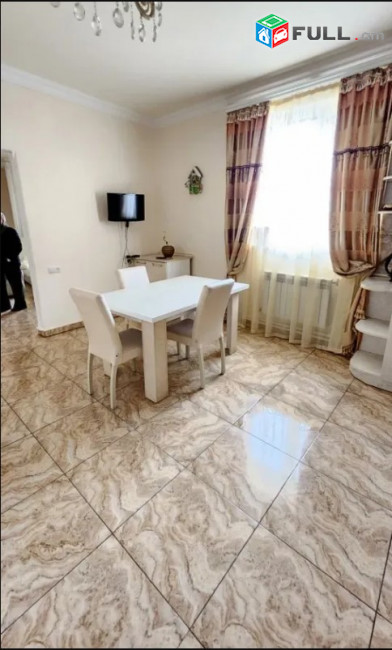 LA10587 Օրավարձով 5 սենյակնաոց 3 հարկանի քարե տուն 27-րդ փողոցում Զովունիում