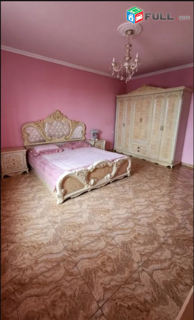 LA10587 Օրավարձով 5 սենյակնաոց 3 հարկանի քարե տուն 27-րդ փողոցում Զովունիում