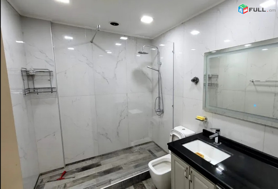 LA10593  Վարձով 3 սենյականոց բնակարան Կոմիտաս , Վաղարշյան խաչմերուկի մոտ նորակառույց շենք