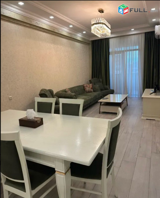 LA10593  Վարձով 3 սենյականոց բնակարան Կոմիտաս , Վաղարշյան խաչմերուկի մոտ նորակառույց շենք