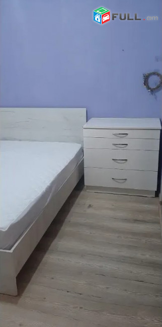 LA10628 Վարձով 2 սենյականոց բնակարան Արամ Խաչատրյան փողոցում
