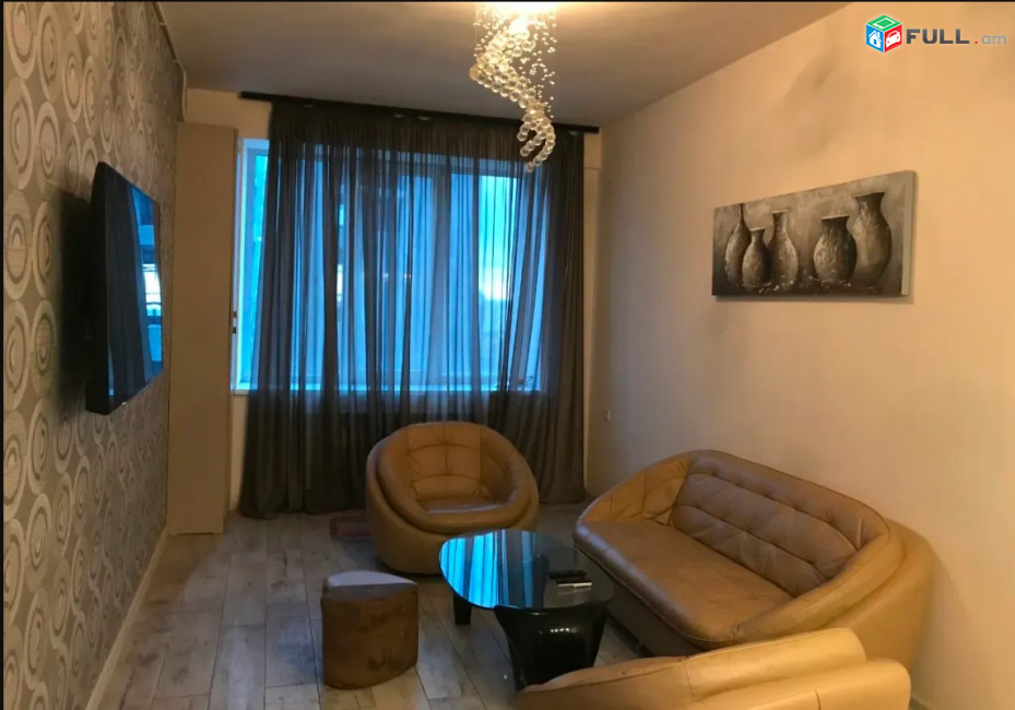 LA10646 Վարձով 2 սենյականոց բնակարան  Լենինգրադյան փողոց , նորակառույց շենքում 