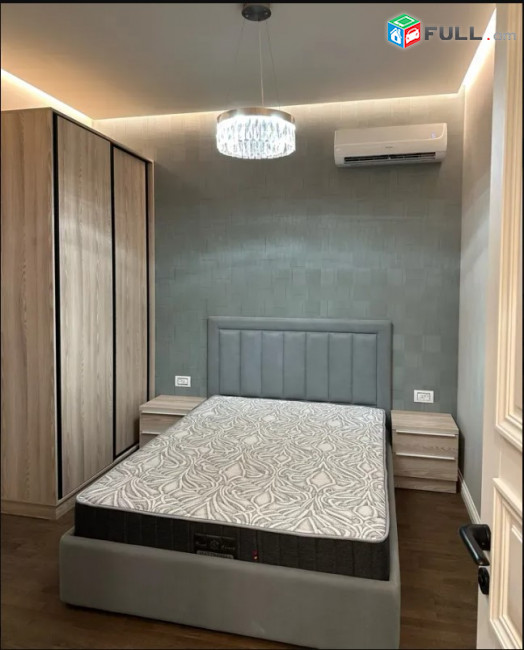 LA10654 Վարձով 4 սենյականոց բնակարան  Պարոնյան փողոց , նորակառույց շենքում