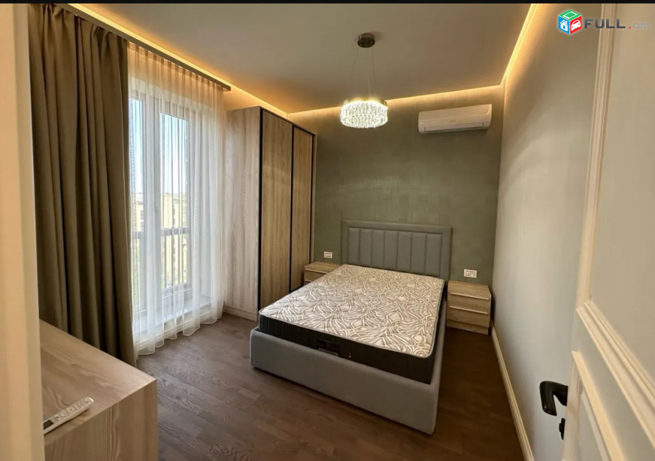 LA10654 Վարձով 4 սենյականոց բնակարան  Պարոնյան փողոց , նորակառույց շենքում