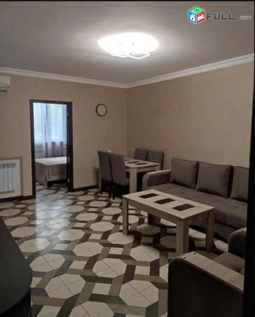 LA10667 Օրավարձով 3 սենյականոց բնակարան Վրացական փողոցում