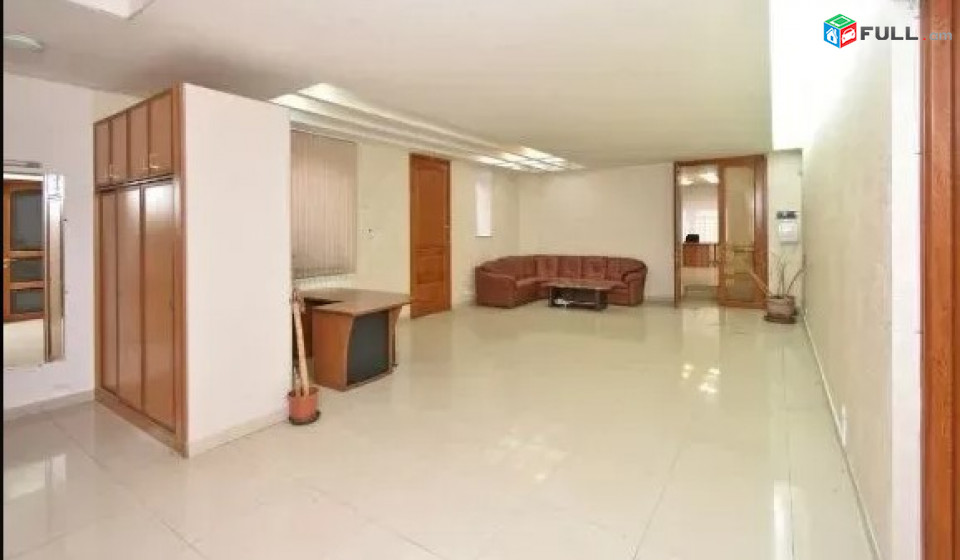 LA10672 Վարձով  286  քմ.  Գրասենյակային տարածք Արմեն Տիգրանյանի փողոցում Արաբկիրում