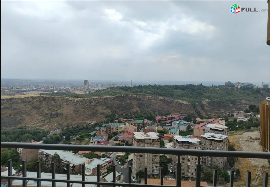 LA10678  Վարձով 4 սենյականոց բնակարան  Բաղրամյան պողոտա , նորակառույց շենքում