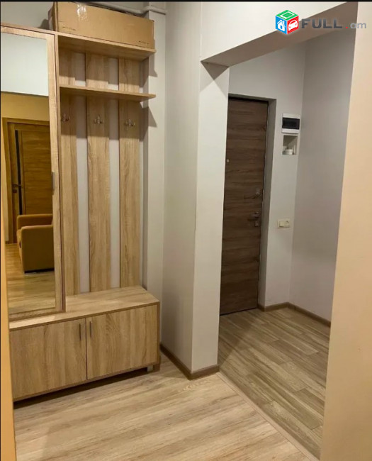 LA10721 Վարձով 3 սենյականոց բնակարան Գյուրջյան փողոցում