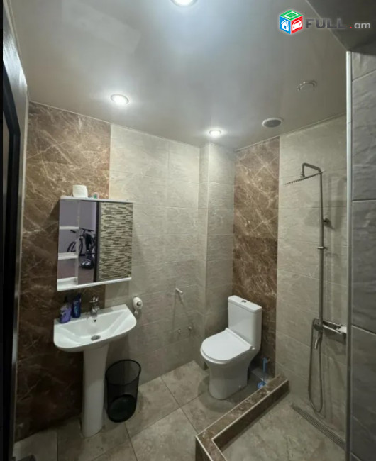 LA10747 Վարձով 3 ս . 4 դարձրած բնակարան Ադոնց , Երազ բնակելի թաղամաս