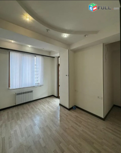 LA10747 Վարձով 3 ս . 4 դարձրած բնակարան Ադոնց , Երազ բնակելի թաղամաս
