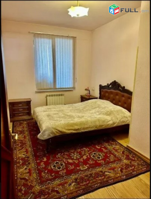 LA10768 Վարձով 3 սենյականոց բնակարան Վարդանանց փողոցում