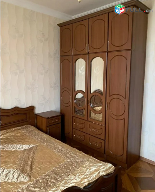 LA10788 Վարձով 3 սենյականոց բնակարան Դավիթ Մալյան փողոցում