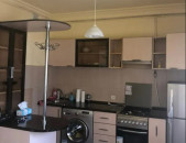 LA10793 Վարձով 2 սենյականոց բնակարան Սարյանի փողոցում