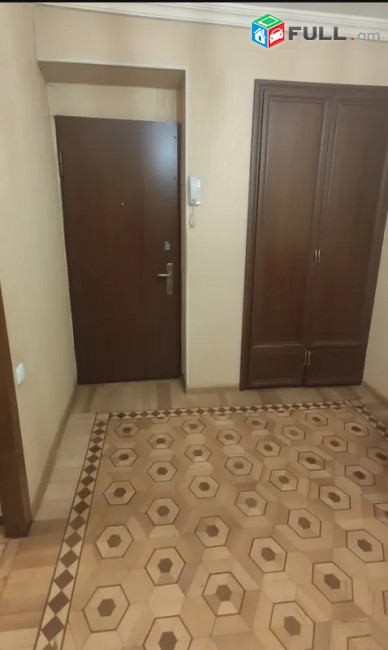 LA10797 Վարձով 3 սենյականոց բնակարան Մոլդովական փողոցում