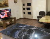 LA10810 Վարձով  4 սենյականոց 3 հարկանի տուն Խորենացու փողոցում կենտրոնում