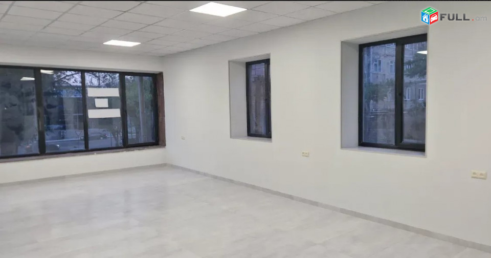 LA10813 Վարձով 67 քմ . Բազմաֆունկցիոնալ գույք Լենինգրադյան փողոցում