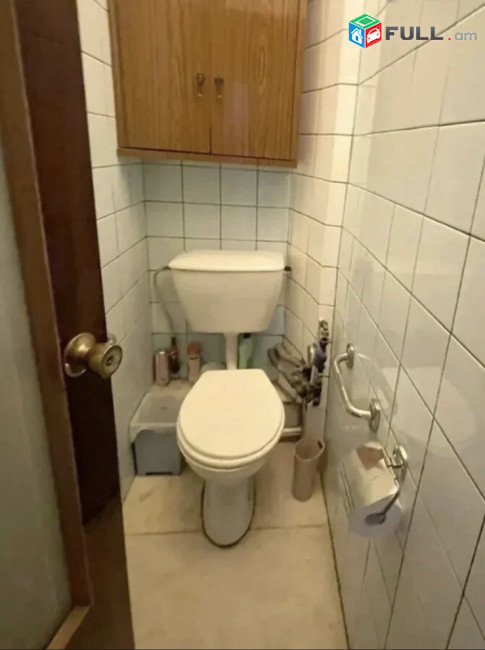 LA10847 Վարձով 4 սենյականոց դատարկ բնակարան Օրբելի փողոցում
