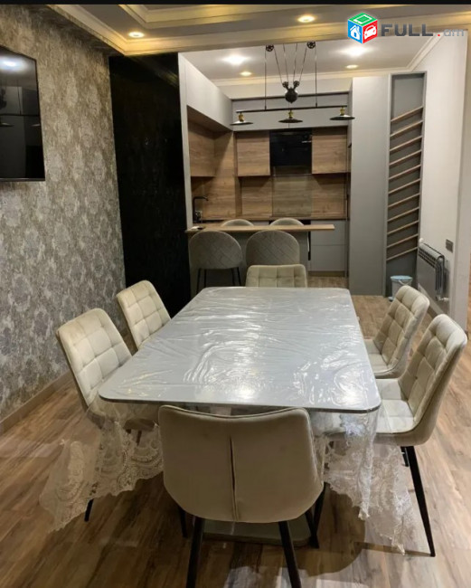 LA10867 Վարձով 4 սենյականոց բնակարան նորակառույց շենքում Լենինգրադյան փողոցում