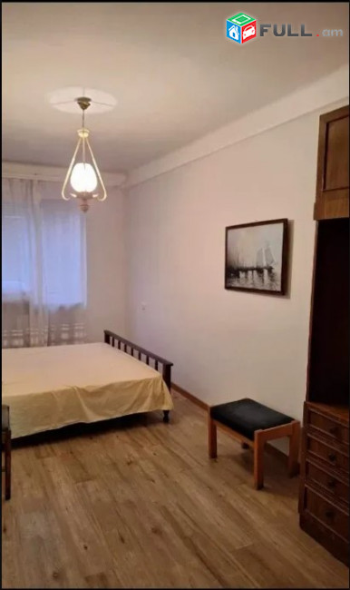 LA10885  Վարձով 2 սենյականոց բնակարան Շինարարների փողոցում
