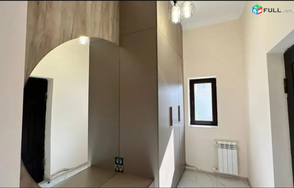 LA10916 Վարձով 6 սենյականոց 2 հարկանի քարե թաունհաուզ, Գ-1 թաղամաս Աջափնյակում