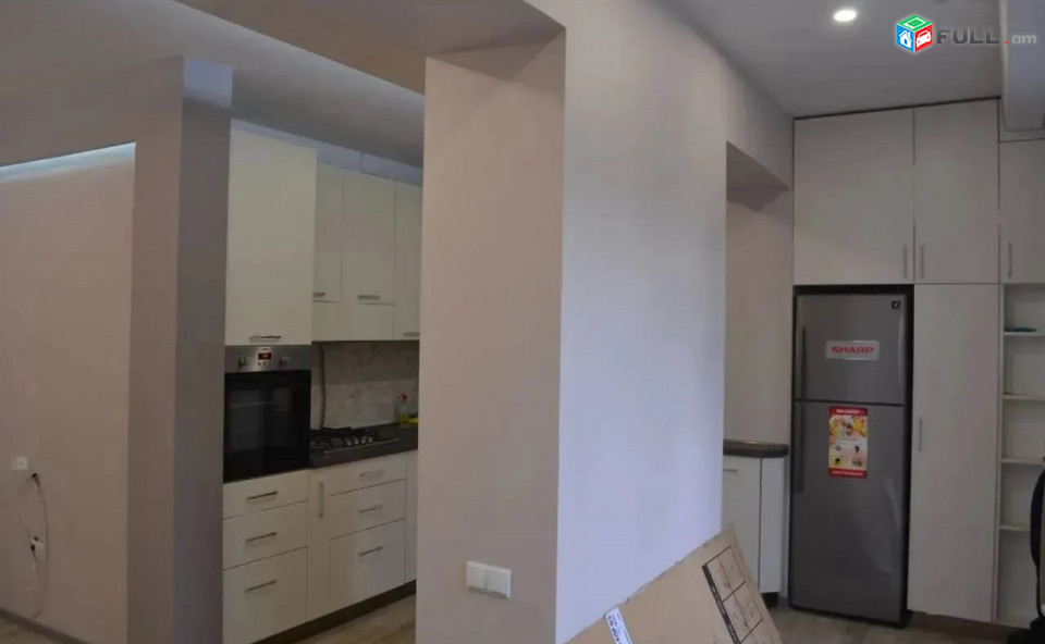 LA10934 Վարձով 4 սենյականոց բնակարան Քաջազնունու փողոց , Նոր Զովք սուպերմարկետի հարևանությամբ