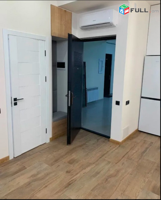 LA10936 Վարձով 2 սենյականոց բնակարան Նիկողայոս Ադոնցի փողոց , Երազ թաղամաս նորակառույց շենքում 