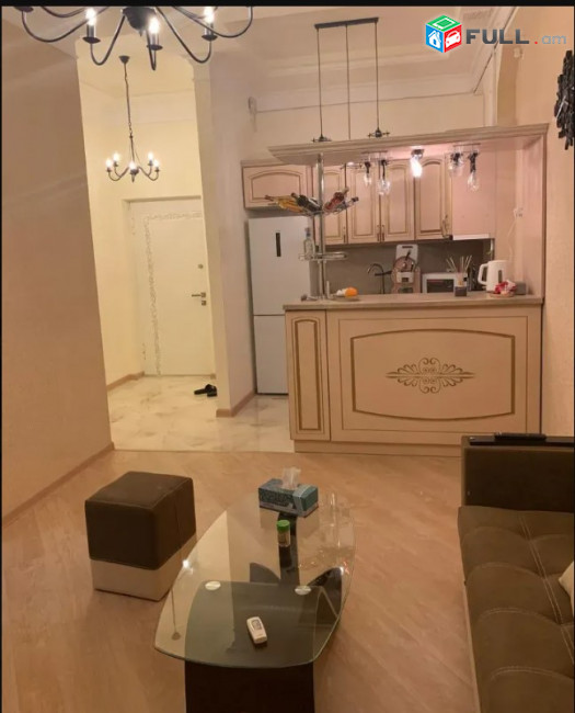 LA10938 Վարձով  2 սենյականոց բնակարան Ֆուչիկի փողոցում ,  նորակառույց շենքում