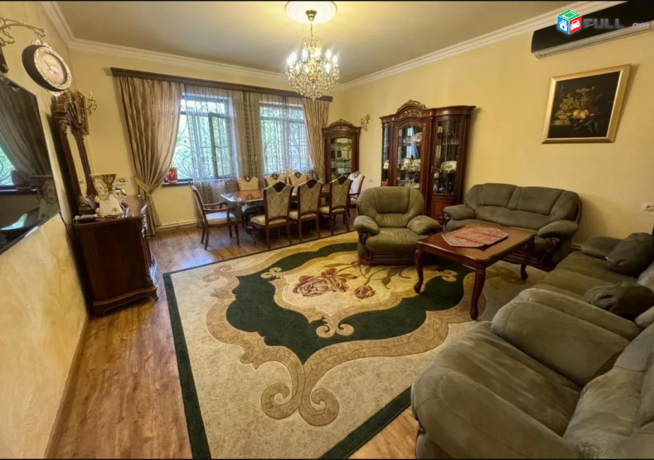 LA00571  Օրավարձով 8 սենյականոց 3 հարկանի քարե տուն Դավիթ Բեկի փողոց , Հոլիվուդ թաղամաս