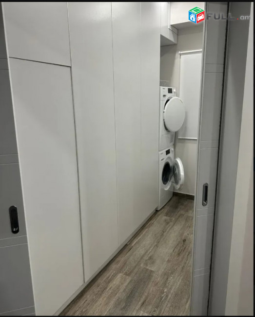 LA10991 Վարձով 3 սենյականոց բնակարան Լեոյի փողոց , նորակառույց շենքում 