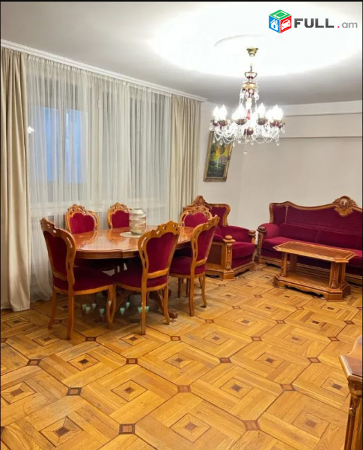 LA11062  Վարձով 3 սենյականոց բնակարան Չեխովի փողոցում