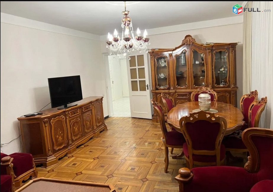 LA11062  Վարձով 3 սենյականոց բնակարան Չեխովի փողոցում