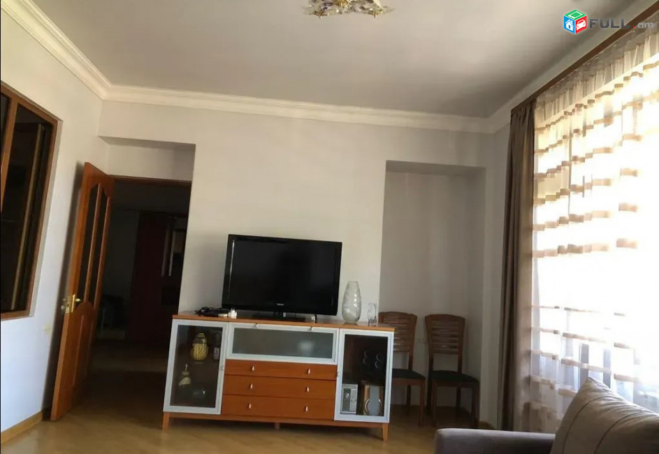 LA11093 Վարձով 3 սենյականոց բնակարան   Թումանյան փողոց , նորակառույց շենքում