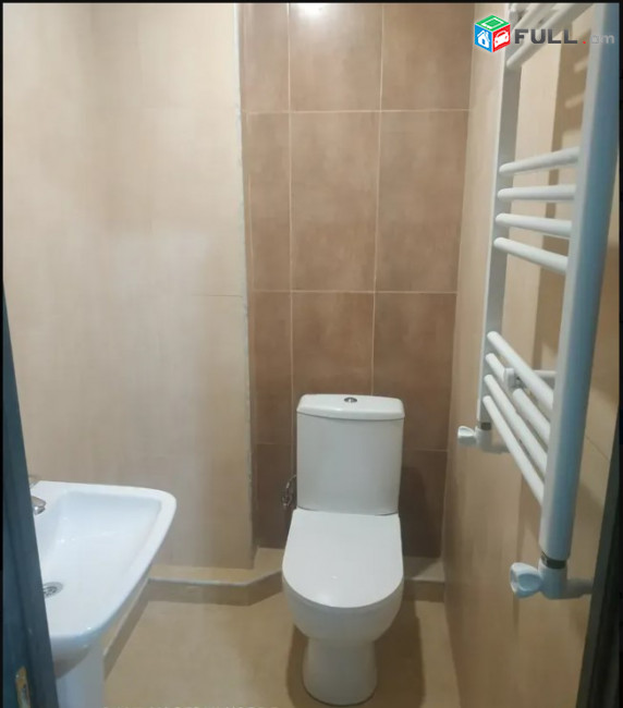 LA11187 Վարձով 3 սենյականոց բնակարան Ադոնցի փողոց , նորակառույց շենքում