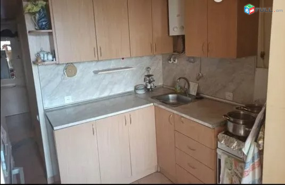 LA11193 Վարձով 2 սենյականոց բնակարան Հալաբյան փողոցում
