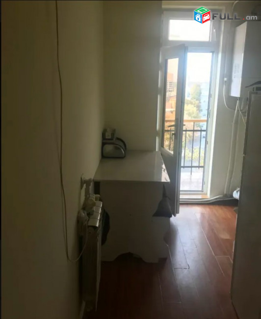 LA11240 Վարձով  1 սենյականոց բնակարան Լենինգրադյան  փողոցում 