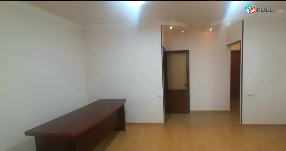 LA11263 Վարձով 2 սենյականոց բնակարան Օրբելի եղբայրների փողոց , առաջին գիծ
