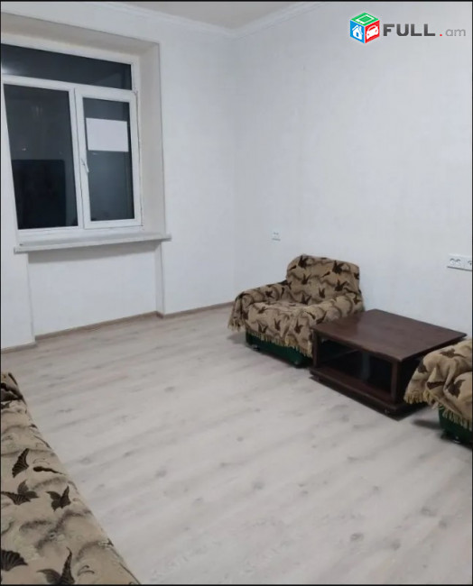 LA11264 Վարձով է տրվում 1 սենյականոց բնակարան Կիևյան փողոցում 