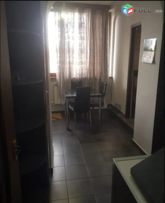 LA11267 Վարձով 3 սենյականոց բնակարան Նիկողայոս Տիգրանյան փողոցում