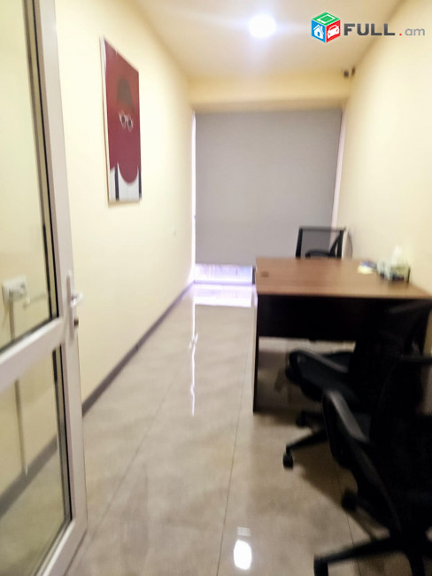 LA11301 Վարձով 350 քմ տարածք Սևանի փողոցում