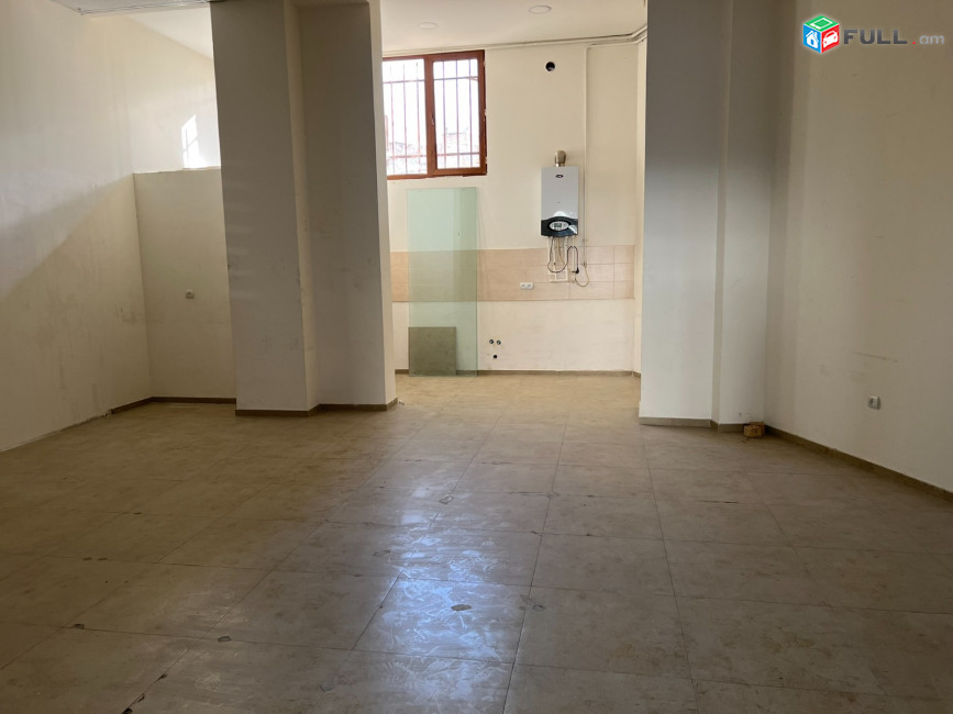 LA11335  Վարձով 107 քմ  Կոմերցիոն  Հրաչյա Քոչարի փողոցում 