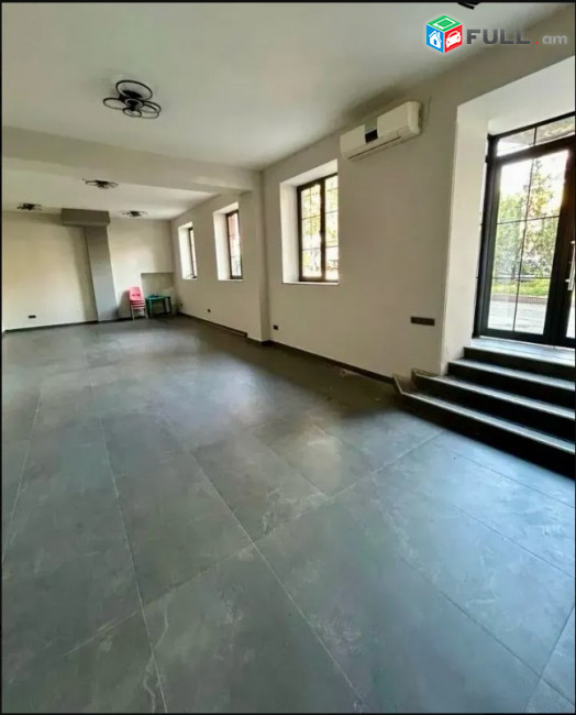 LA11336 Վարձով 65 քմ. Բազմաֆունկցիոնալ գույք Հրաչյա Քոչարի փողոցում, Rio mall-ի հարևանությամբ 