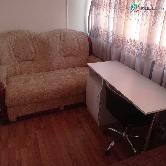 LA11342  Վարձով 3 սենյականոց բնակարան Լենինգրադյան փողոցում 