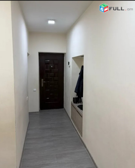 LA11350 Վարձով 2 սենյականոց  Արամ Խաչատրյան փողոցում 