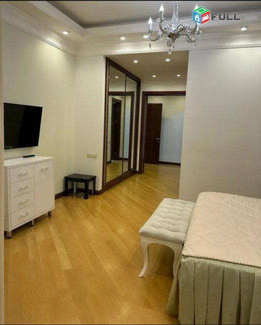 LA11355 Վարձով 3 սենյականոց բնակարան նորակառույց շենքում Եկմալյան փողոցում