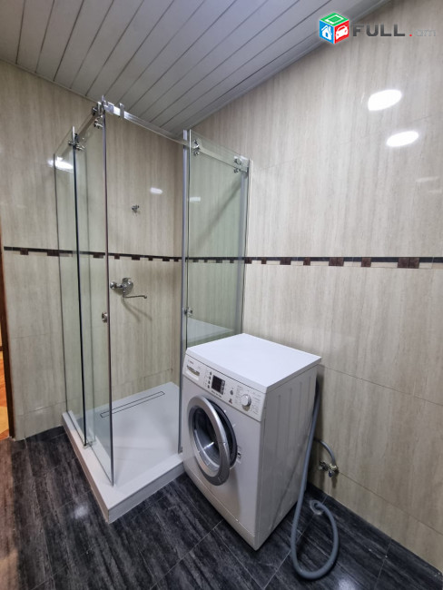 LA11370 Օրավարձով 3 սենյականոց բնակարան Հյուսիսային պողոտա , նորակառույց շենք