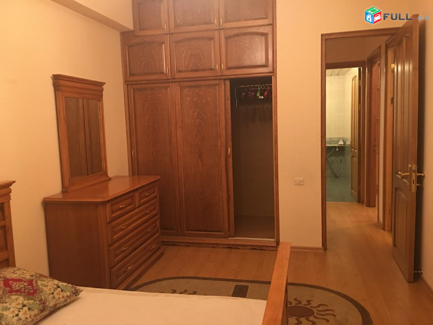 LA11379 Վարձով 3 սենյականոց բնակարան  Հյուսիսային պողոտա , նորակառույց շենքում